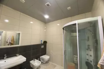 Satılır Yeni Tikili Nəsimi Bazarında