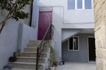 Satılır Həyət Evi Savalan Qəsəbəsida