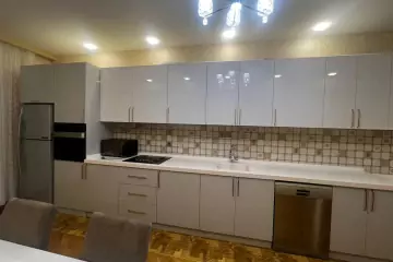 Aylıq Kirayə Yeni Tikili Ağ şəhər Kompleksində