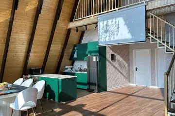 Günlük Kirayə Həyət Evi Vəndam Qəsəbəsində