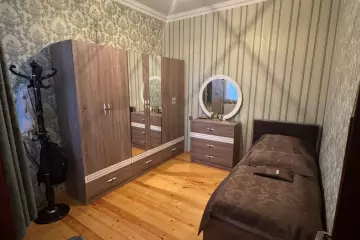 Satılır Həyət Evi çiçəkda