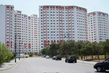 Satılır Yeni Tikili 7-ci Mikrorayonda