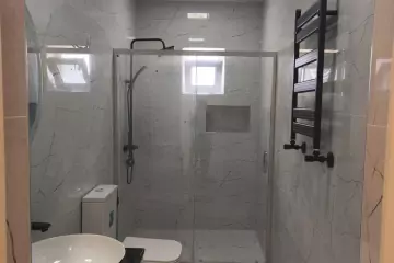 Satılır Həyət Evi Binədə