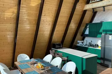 Günlük Kirayə Həyət Evi Vəndam Qəsəbəsində