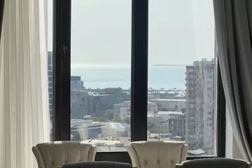 Aylıq Kirayə Yeni Tikili şərq Bazarında