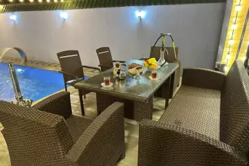 Günlük Kirayə Həyət Evi Vəndam Qəsəbəsində
