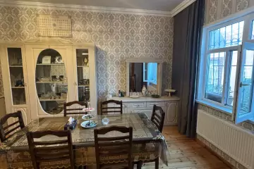 Satılır Həyət Evi çiçəkda