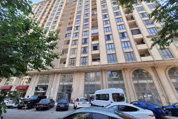 Satılır Yeni Tikili şərq Bazarında