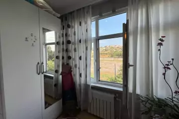 Satılır Köhnə Tikili Bakıda