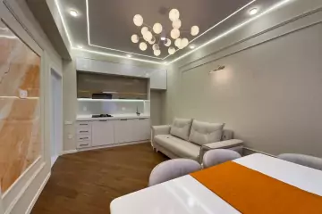 Satılır Yeni Tikili Ağ şəhər Kompleksində