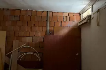 Satılır Köhnə Tikili İçərişəhərdə