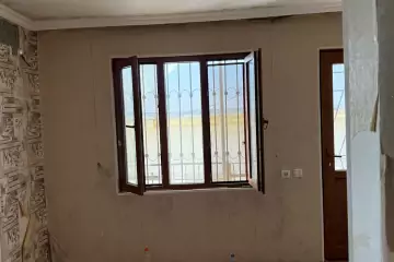 Satılır Köhnə Tikili İçərişəhərdə
