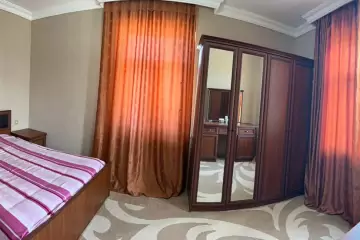 Satılır Bağ Evi Novxanıda