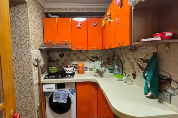 Satılır Köhnə Tikili Bakıda