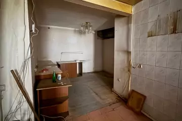 Satılır Köhnə Tikili İçərişəhərdə