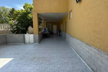 Satılır Bağ Evi Novxanıda