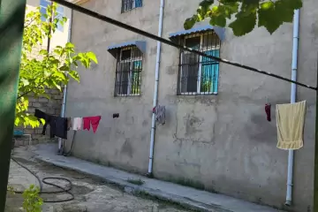 Satılır Həyət Evi Sarayda