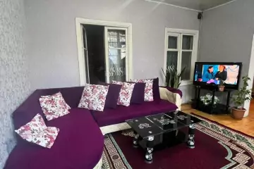 Satılır Həyət Evi Bakıda
