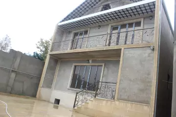 Satılır Həyət Evi Qaraçuxurda