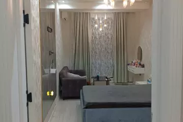 Satılır Yeni Tikili Heydər əliyev Mərkəzində