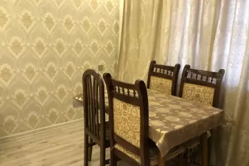 Aylıq Kirayə Köhnə Tikili 7-ci Mikrorayonda