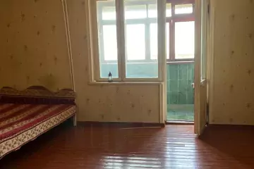 Satılır Köhnə Tikili Biləcəridə