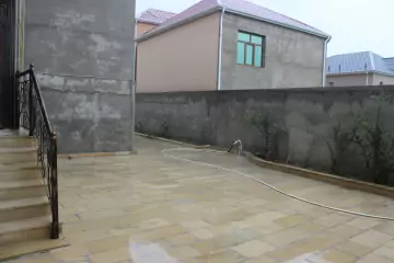 Satılır Həyət Evi Qaraçuxurda