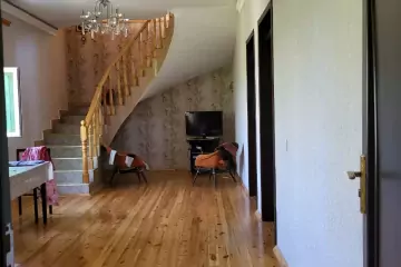 Satılır Həyət Evi Sarayda
