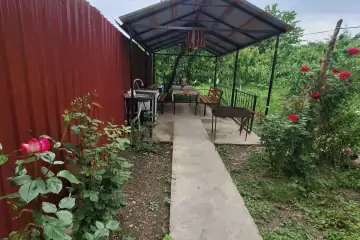 Aylıq Kirayə Həyət Evi Quba Rayonunda