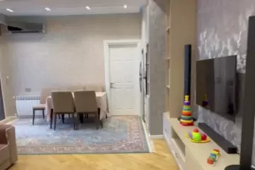 Satılır Yeni Tikili Masazırda