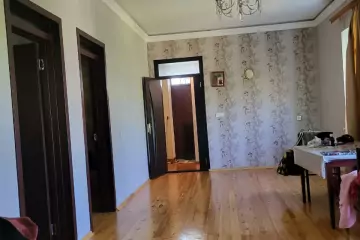 Satılır Həyət Evi Sarayda