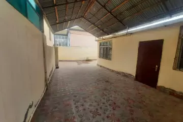 Satılır Həyət Evi Qaraçuxurda