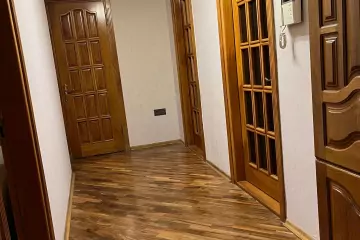 Satılır Köhnə Tikili Yasamalda