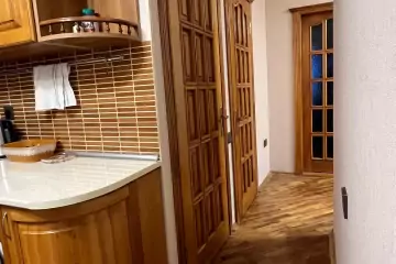 Satılır Köhnə Tikili Yasamalda