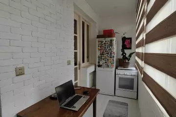 Satılır Köhnə Tikili Badamdarda