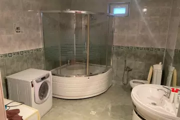 Satılır Həyət Evi Qaraçuxurda