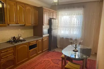 Satılır Həyət Evi Qaraçuxurda