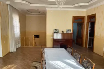 Satılır Həyət Evi Qaraçuxurda