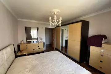 Satılır Köhnə Tikili Yasamalda