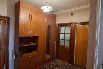 Satılır Köhnə Tikili 7-ci Mikrorayonda