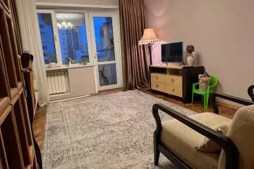Satılır Köhnə Tikili Yasamalda