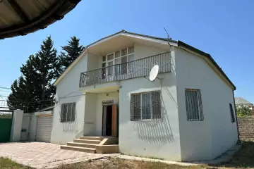 Satılır Həyət Evi Buzovnada