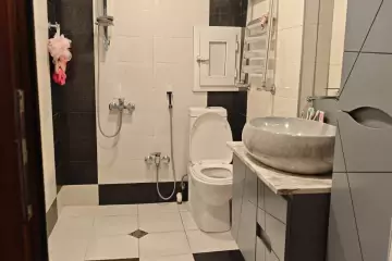 Satılır Yeni Tikili Yeni Yasamalda