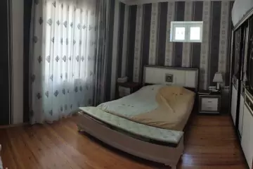 Satılır Həyət Evi Buzovnada