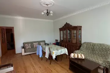 Satılır Həyət Evi Buzovnada