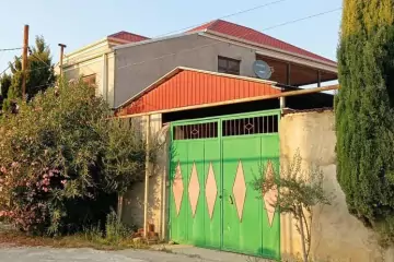 Satılır Həyət Evi Buzovnada
