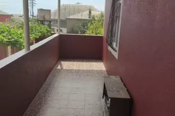 Satılır Həyət Evi Buzovnada