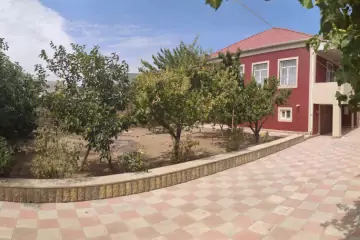 Satılır Həyət Evi Buzovnada