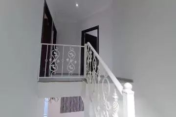 Satılır Həyət Evi Buzovnada