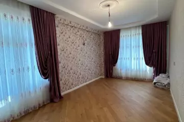 Satılır Yeni Tikili 7-ci Mikrorayonda